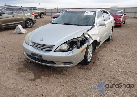 2002 Lexus Es 300 z USA, uszkodzony, nr VIN JTHBF30G125031283
